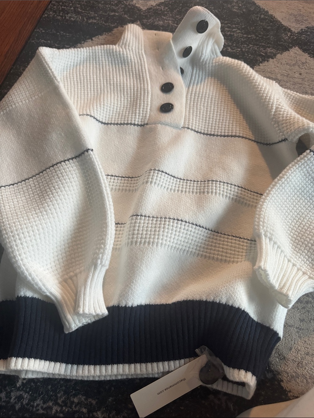Commense Open Collar Button Up Sweater - Picture 4 of 5